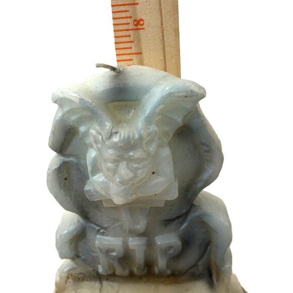 Halloween Vintage Gargoyle Sitting on Skulls  Candle NOS NWOT - Picture 9 of 10